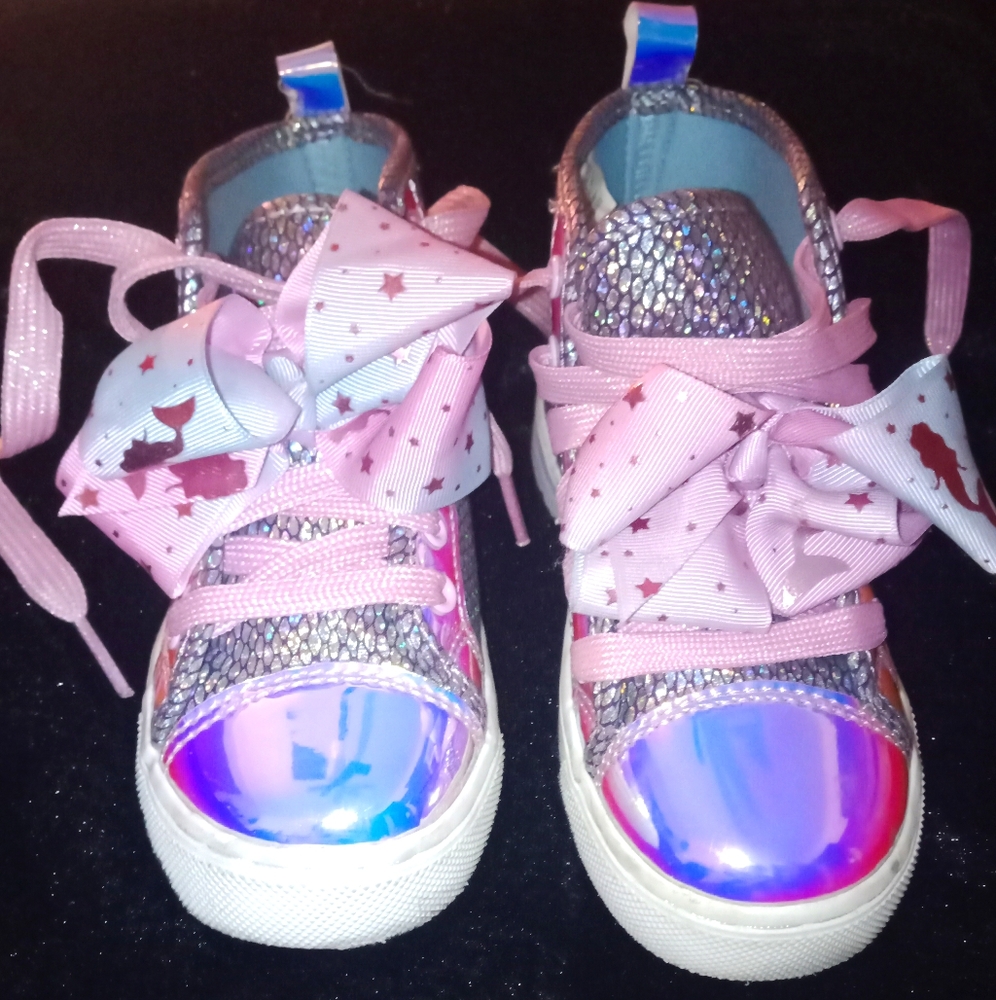 JoJo Siwa sneakers